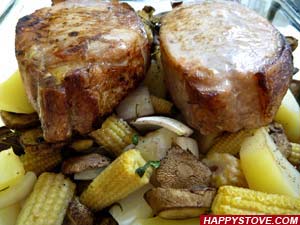 Pork Loin with Potatoes, Mushrooms and Baby Corn - By happystove.com