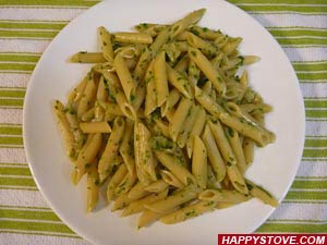 Vegetarian Carbonara Pasta - By happystove.com